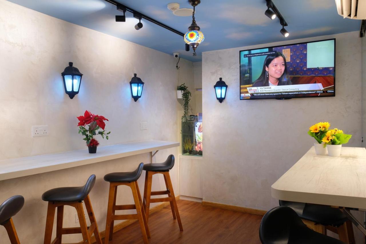 Single Sharing Room And Short Hours Stay At Sandpiper Hotel Singapore Bagian luar foto