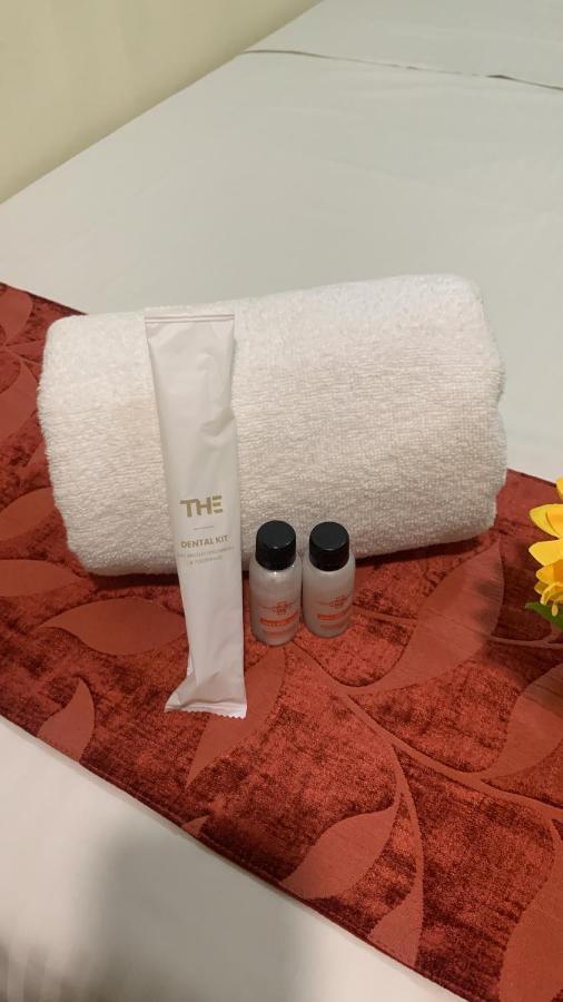 Single Sharing Room And Short Hours Stay At Sandpiper Hotel Singapore Bagian luar foto