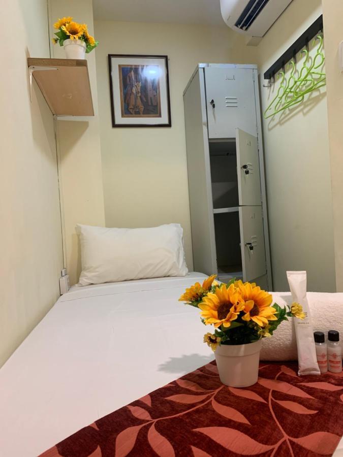 Single Sharing Room And Short Hours Stay At Sandpiper Hotel Singapore Bagian luar foto